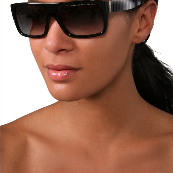 COPY - NWOT Marc Jacobs Flat top brow black sunglasses - Picture 5 of 6